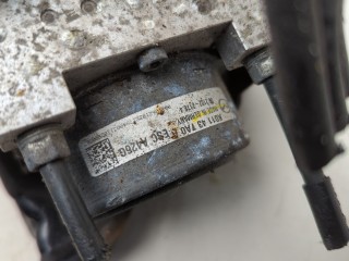 Блок АБС, насос (ABS, ESP, ASR), ориг. номер K011437A0A, Mazda CX-5 2011-2015