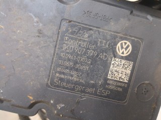 Блок АБС, насос (ABS, ESP, ASR), ориг. номер 1K0907379AD, Volkswagen Golf 6 2008-2012