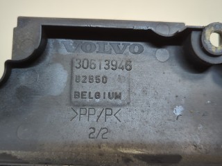 Накладка декоративная на ДВС, ориг. номер 30613946, Volvo S40 1995-2000