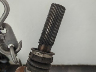 Кардан передний, ориг. номер 15902926, Cadillac Escalade 2001-2006