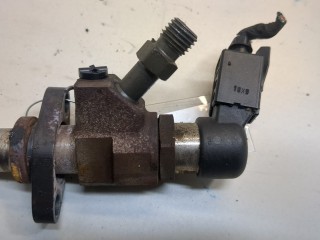 Форсунка топливная, ориг. номер 9658194180, Citroen C4 2004-2014