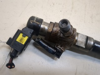 Форсунка топливная, ориг. номер 03L130277S, 03L130277SX, Volkswagen Passat 2011-2015