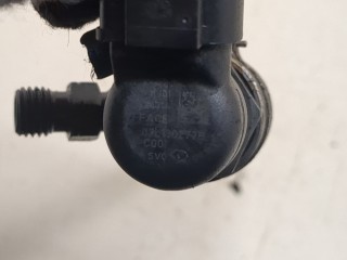 Форсунка топливная, ориг. номер 03L130277S, 03L130277SX, Volkswagen Passat 2011-2015