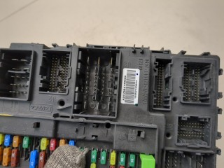 Блок управления бортовой сети (Body Control Module), ориг. номер LU5T15604, Ford Explorer 2019-2024