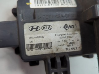 Датчик удара, ориг. номер 79170D7000, Hyundai Tucson 3 2015-2018