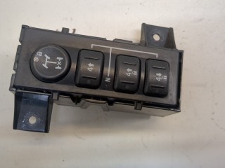 Кнопка включения полного привода Hummer H2 2002-2007, левый руль, 15192439