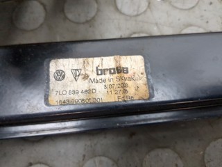 Стеклоподъемник электрический правый задний, ориг. номер 7L0839462D, Volkswagen Touareg 2006-2010