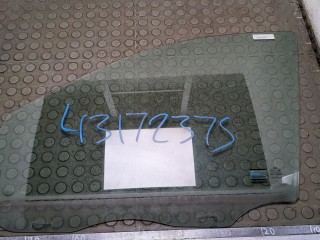 Стекло боковой двери левое переднее Hyundai Santa Fe 2004-2012