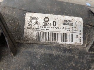 Фара (передняя) правая, ориг. номер 9806306280, Citroen Berlingo 2012-2015