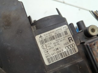 Фара (передняя) правая, ориг. номер 8K0941030A, Audi A4 (B8) 2007-2012