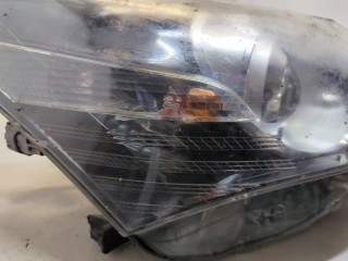 Фара (передняя) правая, ориг. номер 8113005340, Toyota Avensis 3 2011-2015