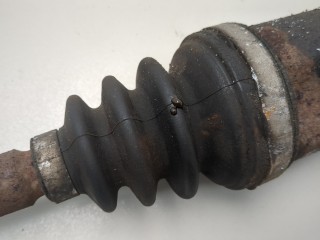 Полуось (приводной вал, шрус) правая передняя, ориг. номер MR582022, Mitsubishi Colt 2002-2012