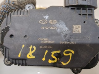 Заслонка дроссельная, ориг. номер 35100-2S000, Hyundai Santa Fe 2018-2021
