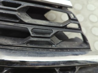Решетка радиатора, ориг. номер LB5B8200BDN, Ford Explorer 2019-2024