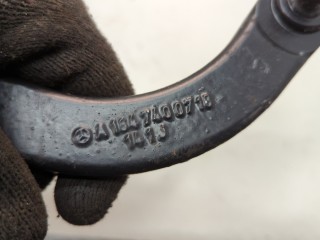 Петля крышки багажника левая, ориг. номер A1647400718, Mercedes GL-Класс 2006-2009