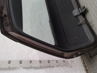Обшивка крышки (двери) багажника, ориг. номер 5E9867975, Skoda Octavia 2013-2017