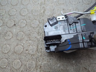 Замок двери правый передний, ориг. номер 805005SE1A, Nissan Leaf 2017-2026