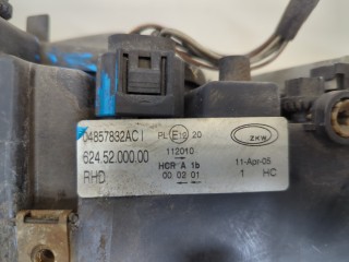 Фара (передняя) правая, ориг. номер 4857832AB, Chrysler Voyager 2004-2008