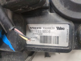 Фара (передняя) левая, ориг. номер 30698839, Volvo V70 2004-2007