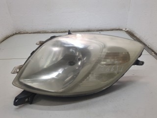 Фара (передняя) левая Toyota Yaris 2005-2009