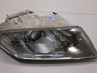 Фара (передняя) правая Skoda Octavia 2000-2011
