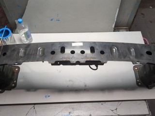 Усилитель бампера передний, ориг. номер 1540638, Ford Focus 2007-2011
