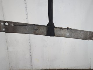 Усилитель бампера передний Toyota Prius 2005-2011