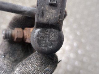 Форсунка топливная, ориг. номер 03L130277S, Seat Leon 2012-2016
