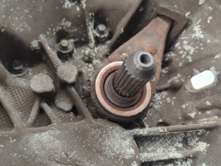 КПП 5-ст.мех 4х4 (МКПП), ориг. номер 3030042010, Toyota RAV4 1994-1997