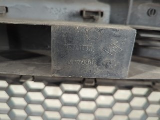 Бампер передний, ориг. номер 620220802R, Dacia Sandero 2012-2016
