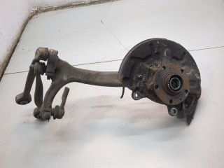 Ступица (кулак, цапфа) правая передняя Audi A4 2000-2006