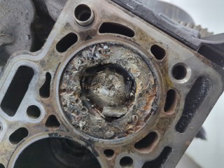 Блок цилиндров (Шорт блок), ориг. номер 1101000Q0M, Nissan NV200 2009-2026