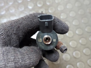 Форсунка топливная, ориг. номер 0445110270, Chevrolet Captiva 2006-2011