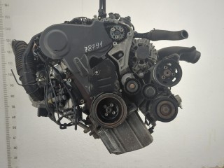 Форсунка топливная Audi A5 2007-2011