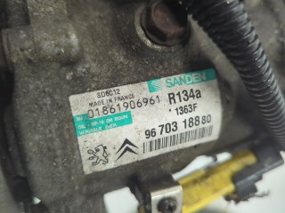 Форсунка топливная, ориг. номер 1980K2, Peugeot 207 2006-2009