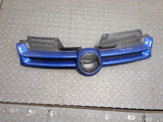 Решетка радиатора Volkswagen Golf 1997-2006