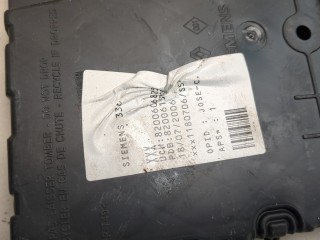 Блок управления бортовой сети (Body Control Module), ориг. номер 8200606825, Renault Megane 2002-2006
