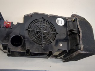 Сабвуфер Audi A6 2001-2005
