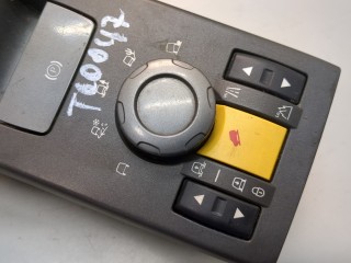 Рамка под кулису, ориг. номер YUD501700, Land Rover Range Rover Sport 2005-2009