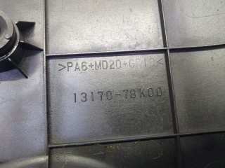 Накладка декоративная на ДВС, ориг. номер 1317078K00, Suzuki Grand Vitara 2008-2012