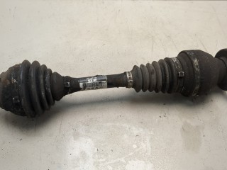 Полуось (приводной вал, шрус) левая передняя Volkswagen Tiguan 2006-2011