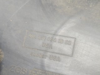 Защита арок (подкрылок) правая передняя, ориг. номер A2518841022, Mercedes R W251 2005-2007