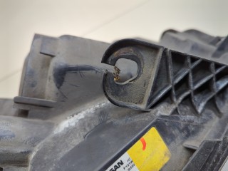 Фара (передняя) правая, ориг. номер 26010BR01A, Nissan Qashqai 2006-2010
