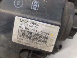 Фара (передняя) правая, ориг. номер 921022R010, Hyundai i30 2010-2012