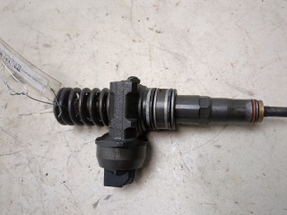 Форсунка топливная Volkswagen Passat 2005-2010