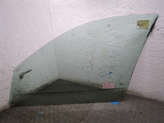 Стекло боковой двери правое переднее Renault Megane 1995-1999