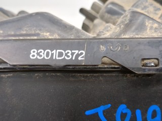 Фара (передняя) правая, ориг. номер 8301D372, Mitsubishi L200 2018-2026