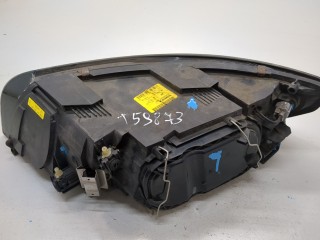 Фара (передняя) правая, ориг. номер 30698894, Volvo V50 2003-2007