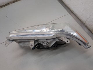 Фара (передняя) правая, ориг. номер 8113048A20, Toyota Highlander 2010-2013