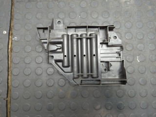 Кронштейн фары правый, ориг. номер LR066964, Land Rover Discovery Sport 2014-2019